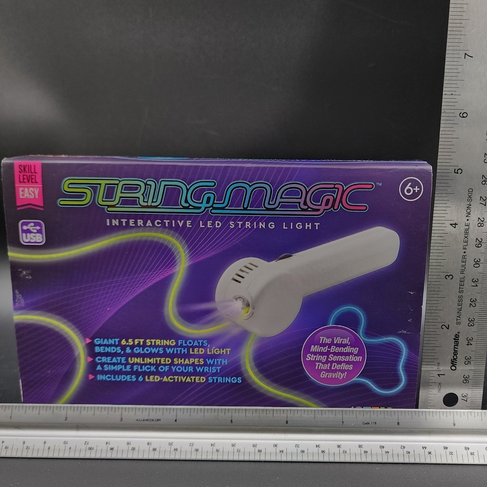 ZipString Luma White LED Interactive String Light Toy STEM Physics Kinetic Flow - Picture 3 of 6